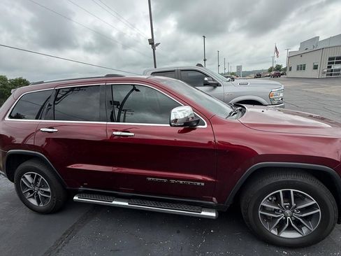 Used 2018 Jeep Grand Cherokee Limited RWD image 4