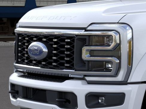 New 2026 Ford F450 Platinum w/ FX4 Off-Road Package AWD/4WD image 17