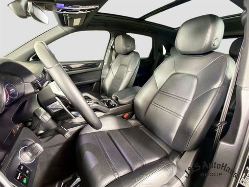 Used 2021 Porsche Cayenne S w/ Premium Package AWD/4WD image 11
