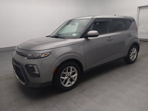 Used 2022 Kia Soul LX w/ Technology Package FWD image 2