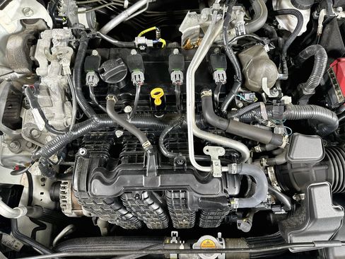 Used 2023 Nissan Altima 2.5 SV FWD image 31