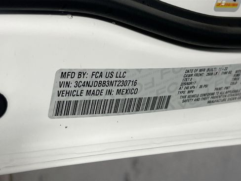 Used 2022 Jeep Compass Latitude w/ Convenience Group image 30