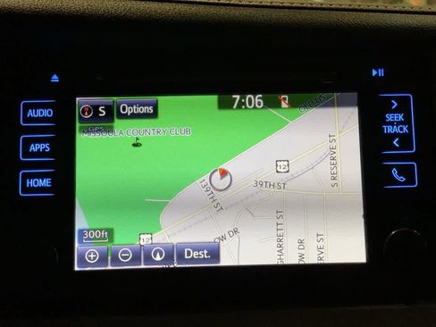 Used 2017 Toyota Sienna XLE image 20