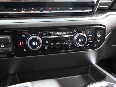 Used 2022 Chevrolet Silverado 1500 LTZ RWD image 32