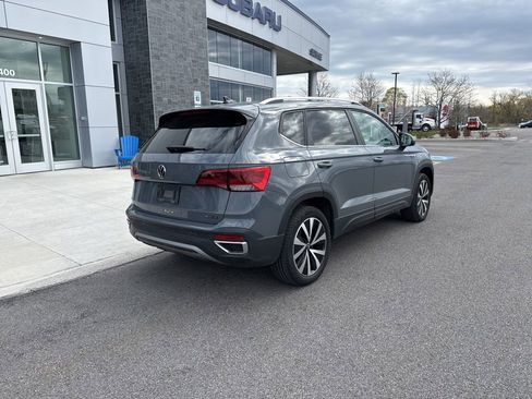 Used 2022 Volkswagen Taos SE AWD/4WD image 4