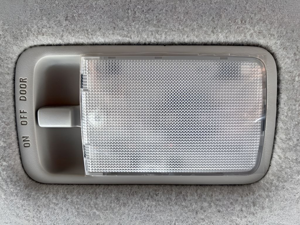 Used 2023 Nissan Kicks SV FWD image 29
