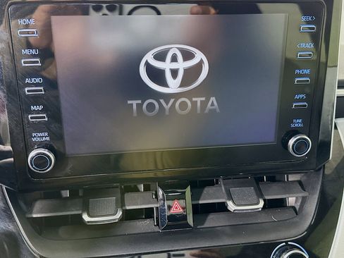Used 2020 Toyota Corolla SE image 18
