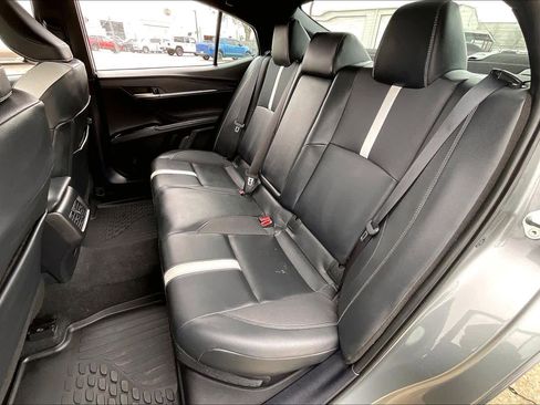 Used 2025 Toyota Camry SE image 21