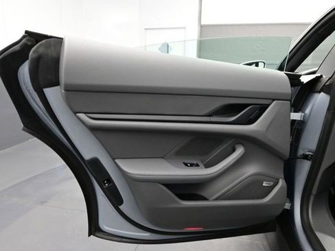 Used 2024 Porsche Taycan 4S image 12