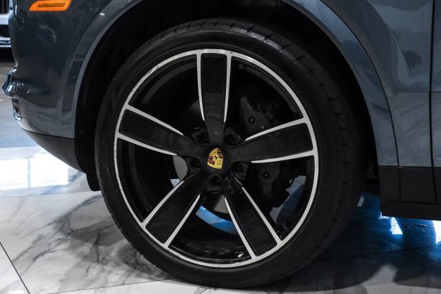 Used 2019 Porsche Cayenne AWD/4WD image 54
