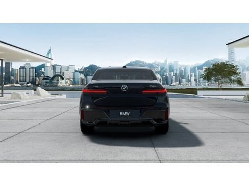 New 2026 BMW 760i xDrive w/ Executive Package AWD/4WD image 5