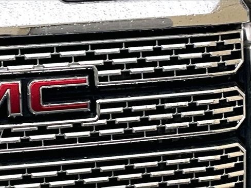 Used 2023 GMC Sierra 3500 Denali w/ Denali Ultimate Package image 11