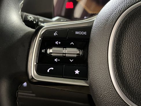 Used 2025 Kia Sorento S w/ Panoramic Sunroof Package image 29