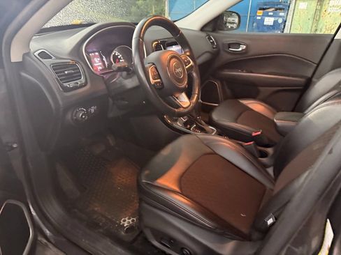 Used 2020 Jeep Compass Latitude AWD/4WD image 28