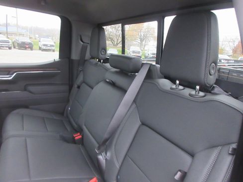 New 2026 GMC Sierra 1500 SLT w/ SLT Premium Plus Package image 15