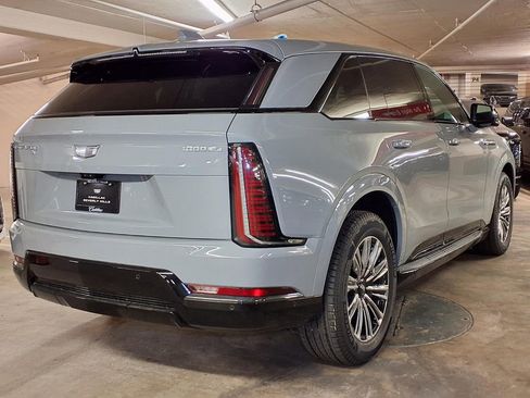 New 2026 Cadillac Escalade IQ Sport 1 w/ LPO, Floor Liner Package AWD/4WD image 8