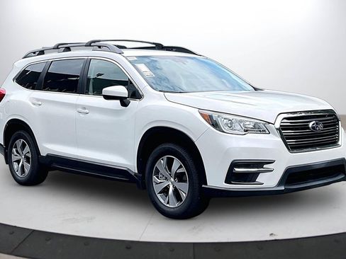 Used 2020 Subaru Ascent Premium w/ Convenience Package AWD/4WD image 2