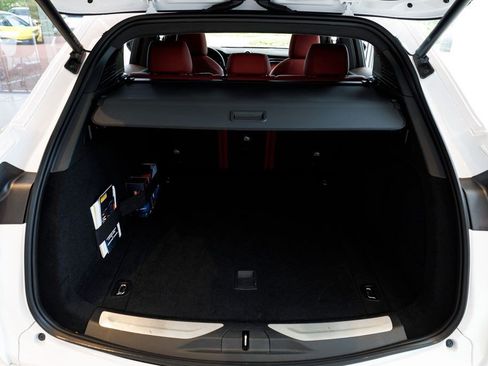 Certified 2023 Maserati Grecale Modena AWD/4WD image 18