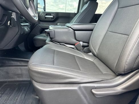 Used 2022 Chevrolet Silverado 2500 W/T w/ WT Convenience Package image 8