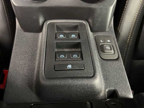 New 2026 Ford Bronco Badlands image 17