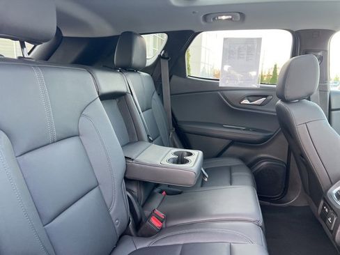 Used 2022 Chevrolet Blazer LT w/ Sound & Technology Package image 36