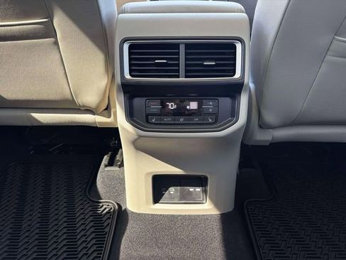 New 2026 Volkswagen Atlas SEL image 21