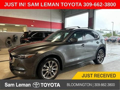 Used 2019 MAZDA CX-5 Signature AWD/4WD image 1