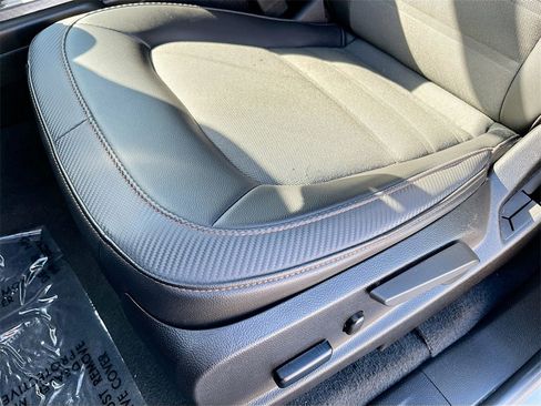 Used 2022 GMC Canyon AT4 image 18