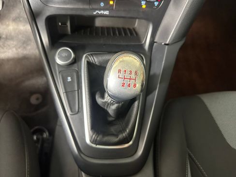 Used 2017 Ford Focus ST FWD image 20