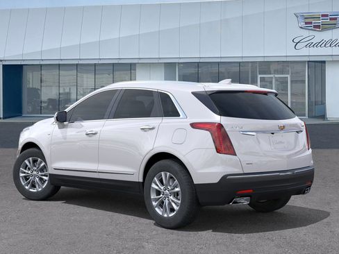 New 2025 Cadillac XT5 Luxury image 3