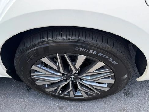 Used 2026 Nissan Altima 2.5 SV AWD/4WD image 32