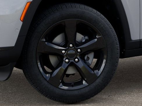 New 2025 Jeep Grand Cherokee L Limited w/ Luxury Tech Group II image 10