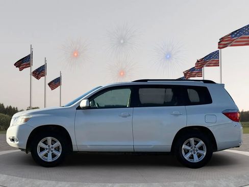 Used 2010 Toyota Highlander SE image 11