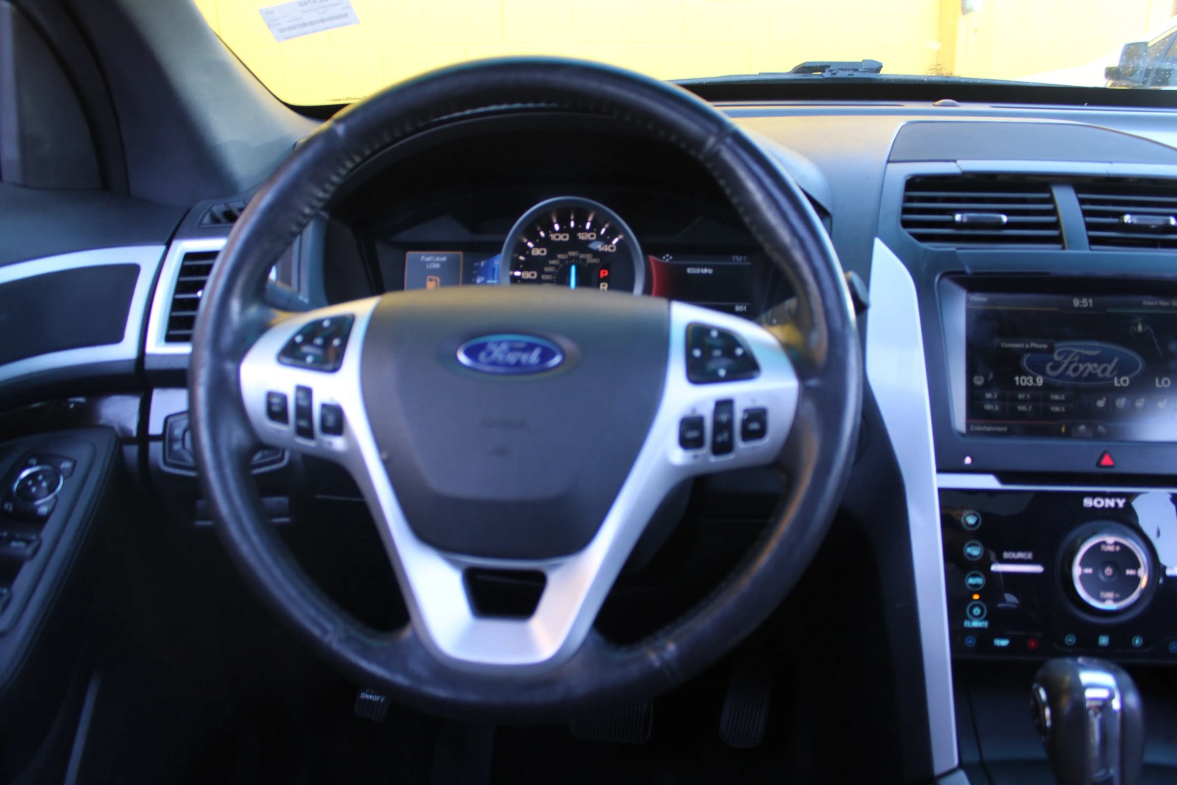 Used 2015 Ford Explorer Limited w/ Equipment Group 301A FWD image 14