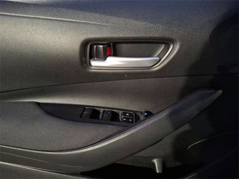Certified 2021 Toyota Corolla LE image 19