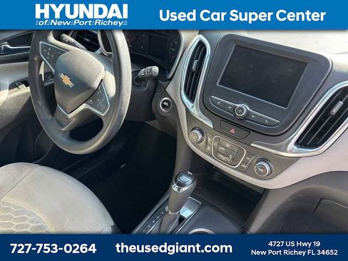 Used 2020 Chevrolet Equinox LS FWD image 6