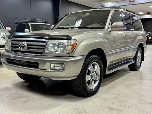 Used 2006 Toyota Land Cruiser image 2