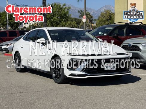 Used 2025 Hyundai Sonata SEL FWD image 1