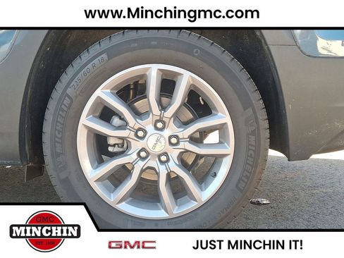 Used 2024 GMC Terrain SLT w/ Tech Package image 34