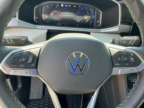 New 2025 Volkswagen Taos SEL image 18