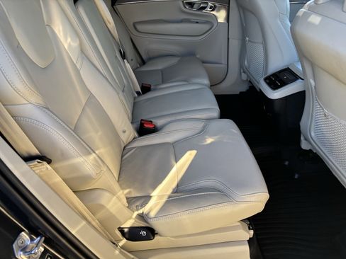 Used 2022 Volvo XC90 T6 Inscription image 12