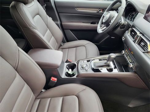 New 2025 MAZDA CX-5 Signature image 12