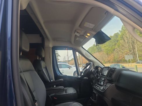 Used 2022 RAM ProMaster 2500 w/ Driver Convenience Group image 32
