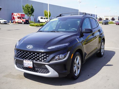 Used 2022 Hyundai Kona SEL FWD image 7