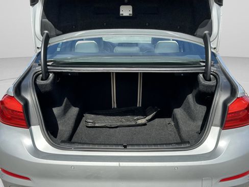 Used 2019 BMW 530i w/ Premium Package image 11