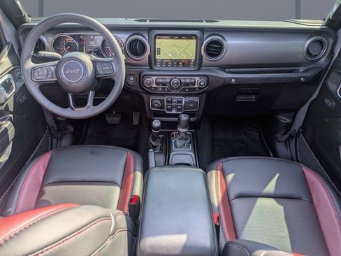 Used 2023 Jeep Wrangler Unlimited Sport w/ Sun And Sound Package AWD/4WD image 15