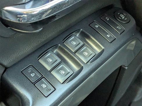 Used 2019 Chevrolet Silverado 1500 LT w/ All Star Edition image 21