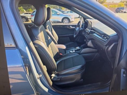 Certified 2025 Ford Escape ST-Line image 17