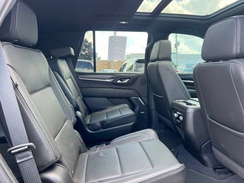 Used 2024 GMC Yukon Denali AWD/4WD image 14
