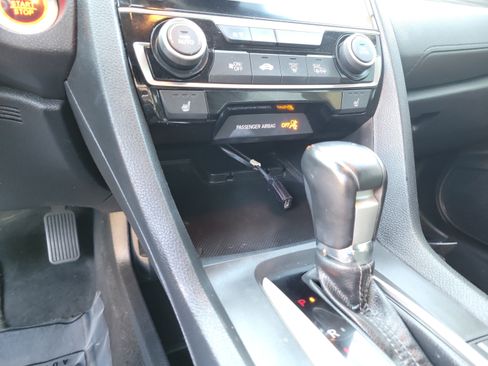 Used 2020 Honda Civic EX image 18